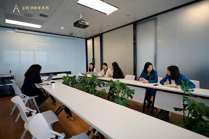 昆明恒隆318.18米绝美的风景叫安胜！